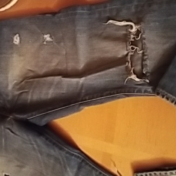 MENS LEVIS 513 RIPPED FADED JEANS SIZE 40 X 30 LIGHT BLUE TO MEDIUM - Picture 5 of 8